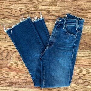 MOTHER “The Hustler” Dark Blue Frayed Jeans